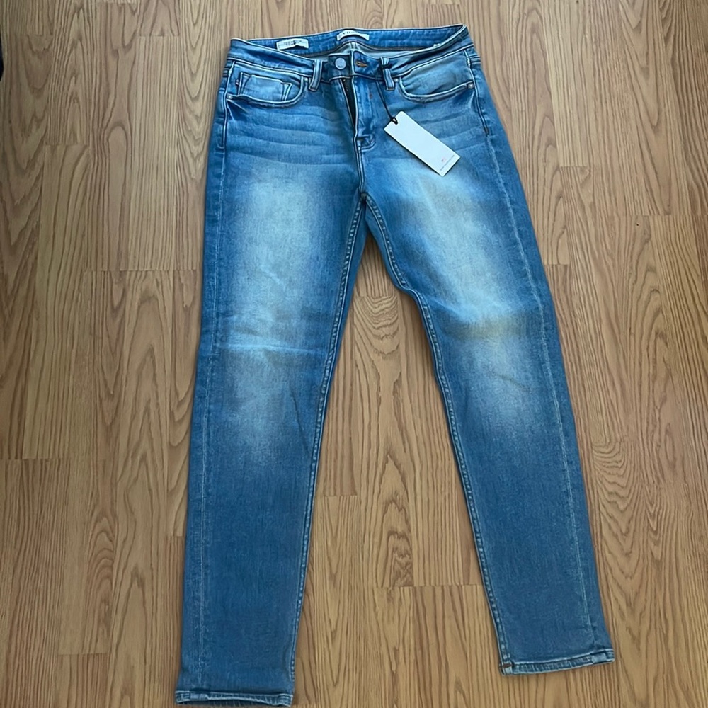 Light blue tomboy jeans